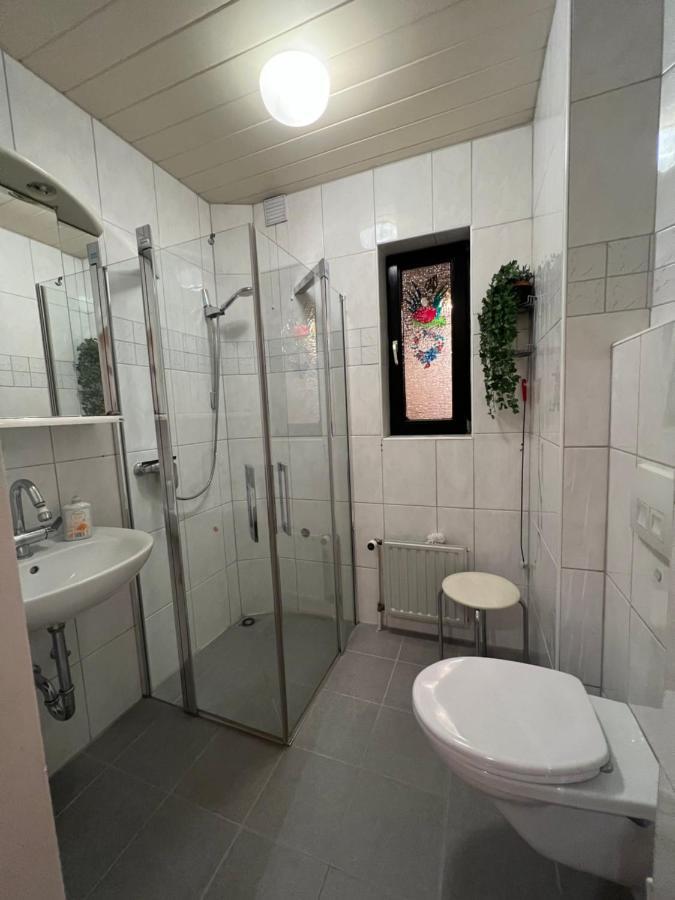 Duisburg Feelhome, Flughafen Nah,3-Schlafzimmer, Dusche Ebenerdig, Zentral, Wifi, Ground Floor מראה חיצוני תמונה