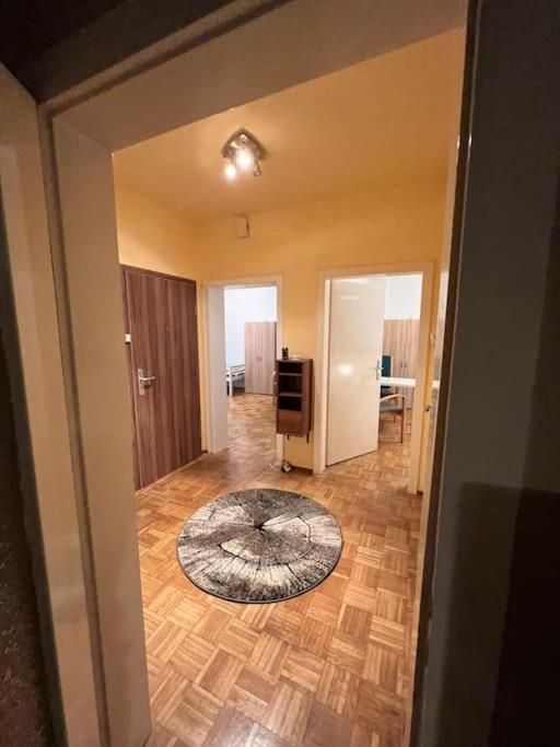 Duisburg Feelhome, Flughafen Nah,3-Schlafzimmer, Dusche Ebenerdig, Zentral, Wifi, Ground Floor מראה חיצוני תמונה